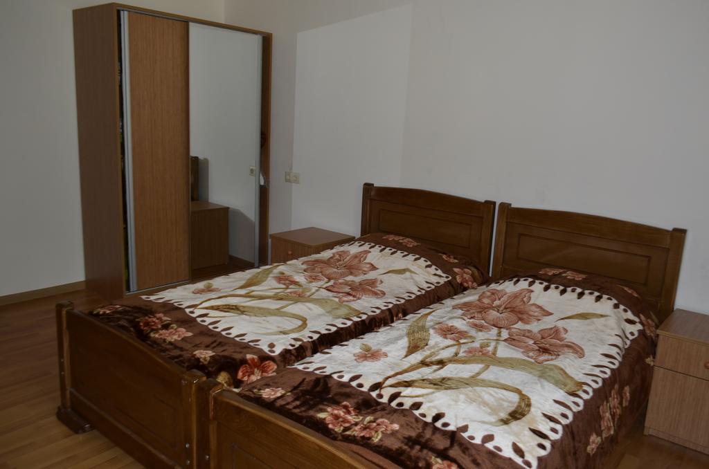 Guest House Gogia Zhabeshi ภายนอก รูปภาพ